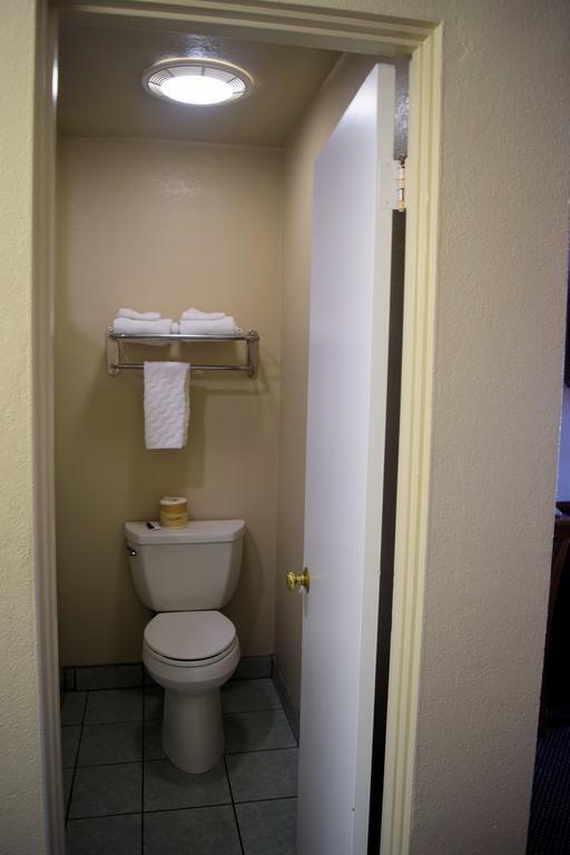 Western Inn & Suites Taft Luaran gambar